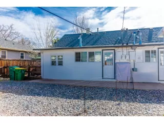 Photo #2: 8405377 Listing