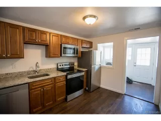 Photo #6: 8405377 Listing