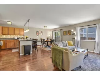 Photo #3: 8407338 Listing