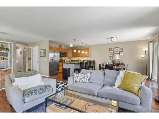 Photo #4: 8407338 Listing