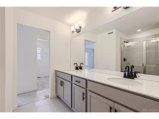 Photo #6: 8407340 Listing