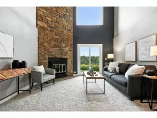 Photo #6: 8409266 Listing