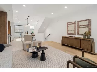 Photo #3: 8411362 Listing 