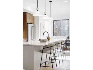 Photo #5: 8411362 Listing 