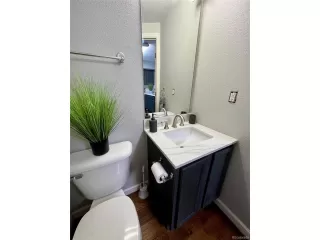 Photo #5: 8411681 Listing 