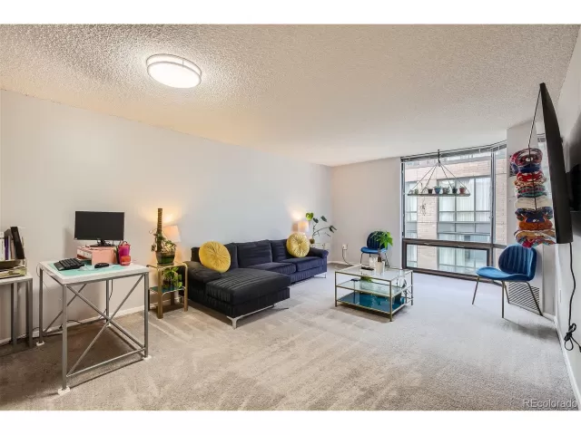 MLS: 8412353 Condo For Sale