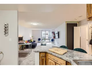 Photo #5: 8412353 Listing 