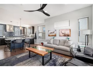 Photo #2: 8414729 Listing