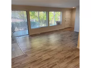 Photo #6: 8415613 Listing 