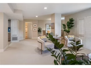 Photo #4: 8415885 Listing