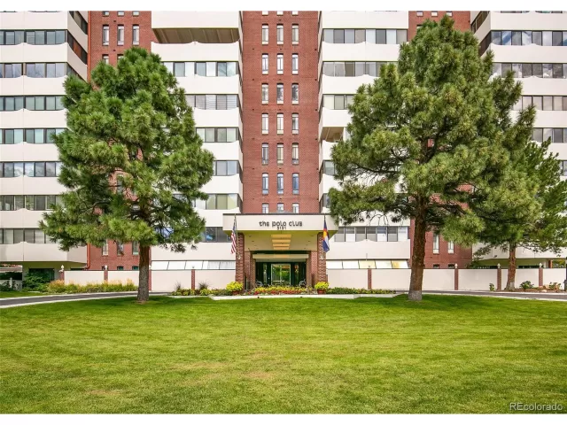 MLS: 8418305 Condo For Sale