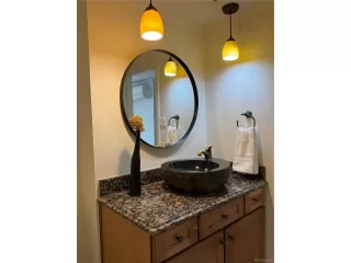 Photo #4: 8418305 Listing