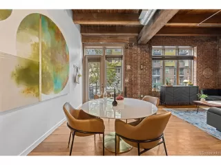 Photo #4: 8423106 Listing