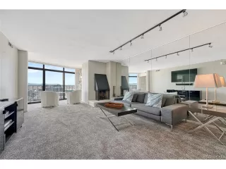 Photo #4: 8424420 Listing