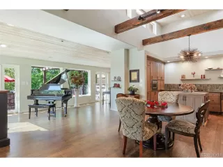 Photo #4: 8424742 Listing