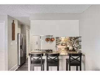 Photo #3: 8425926 Listing 