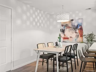 Photo #5: 8429644 Listing