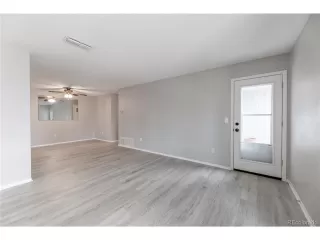 Photo #5: 8429648 Listing 