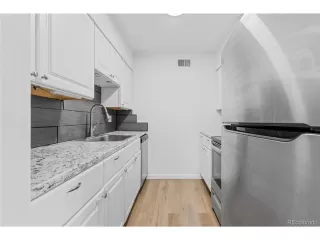 Photo #6: 8429809 Listing 