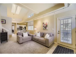 Photo #2: 8431331 Listing 