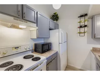 Photo #3: 8431629 Listing