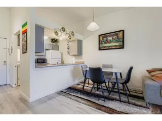 Photo #6: 8431629 Listing