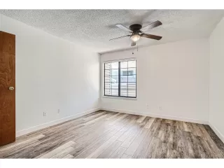 Photo #6: 8435951 Listing