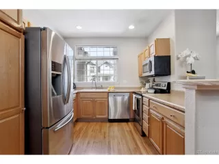 Photo #6: 8436760 Listing