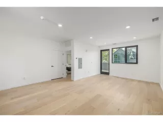 Photo #5: 8438415 Listing 