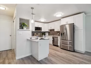 Photo #2: 8441806 Listing