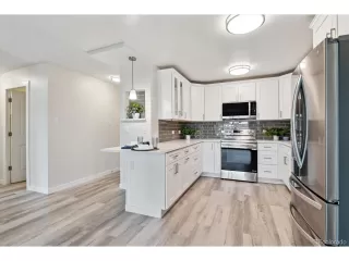 Photo #3: 8441806 Listing