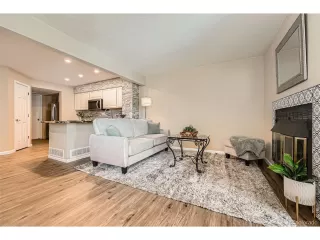 Photo #3: 8442295 Listing