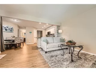Photo #4: 8442295 Listing