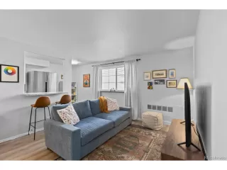 Photo #2: 8445040 Listing