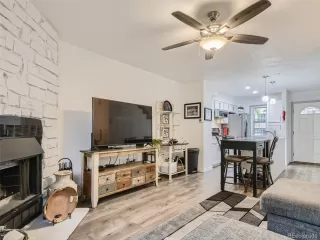 Photo #4: 8445899 Listing