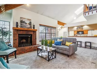 Photo #2: 8445992 Listing