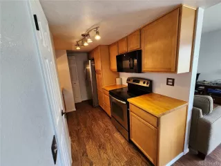 Photo #4: 8448125 Listing