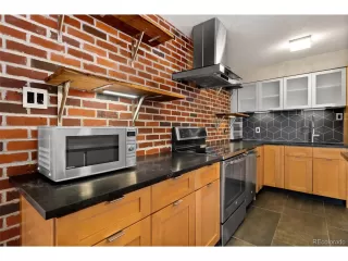 Photo #5: 8452494 Listing