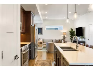 Photo #6: 8456853 Listing