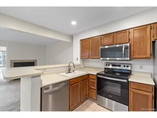 Photo #3: 8461327 Listing 