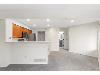 Photo #6: 8461327 Listing 