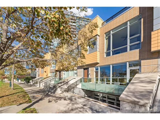 MLS: 8464053 Condo For Sale