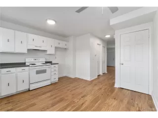 Photo #5: 8465556 Listing