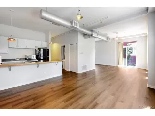 Photo #3: 8469009 Listing