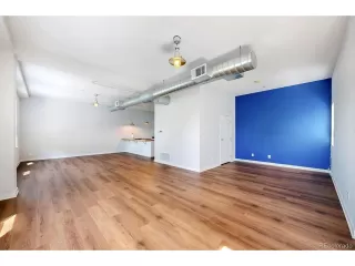 Photo #5: 8469009 Listing