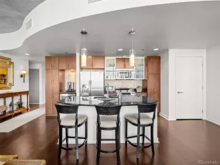 Photo #6: 8472860 Listing 