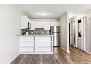 Photo #4: 8489207 Listing