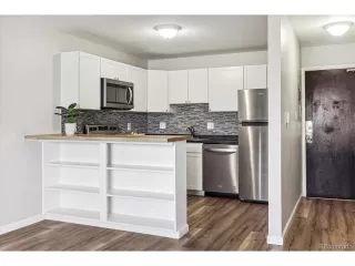 Photo #5: 8489207 Listing