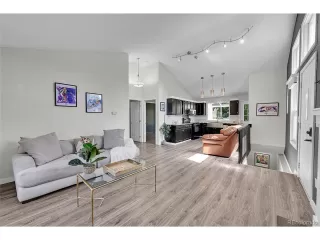 Photo #5: 8490474 Listing