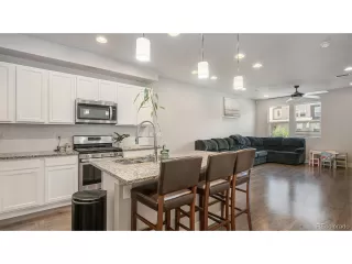 Photo #5: 8495825 Listing